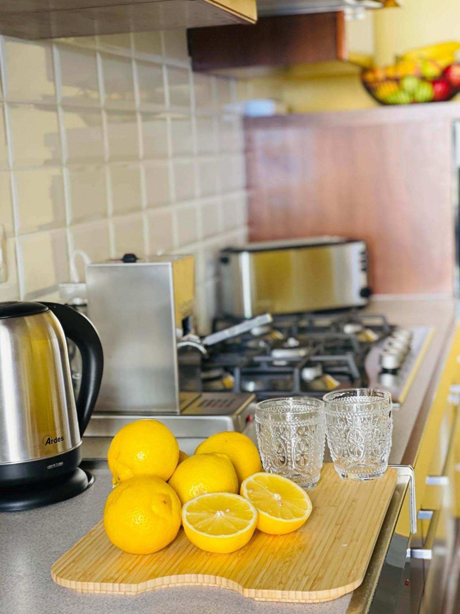 Cozy Apartment Gianicolense 3Bdr โรม ภายนอก รูปภาพ